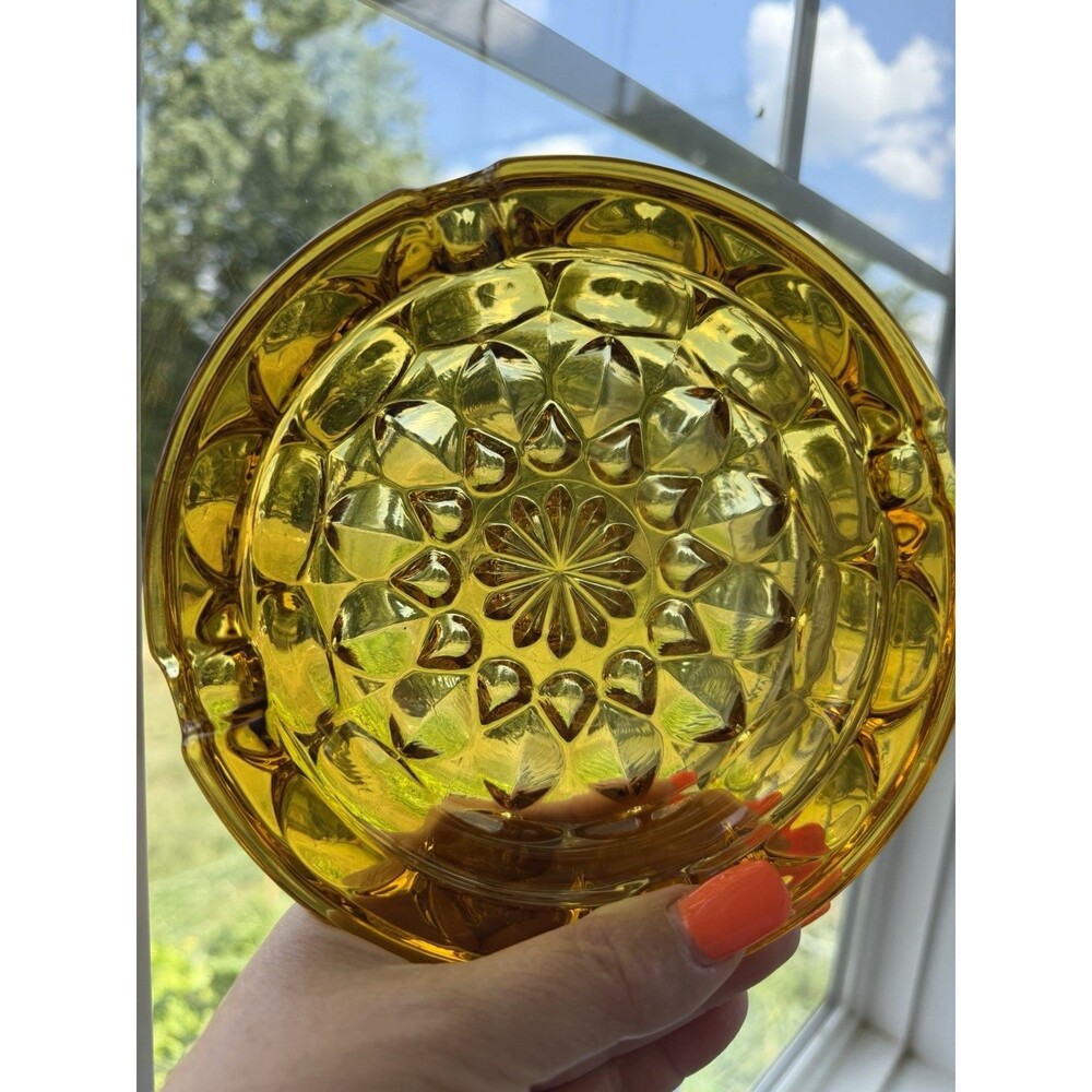 1960s Anchor Hocking Amber Glass Fairfield Starburst 6” Heavy Round Ashtray VTG